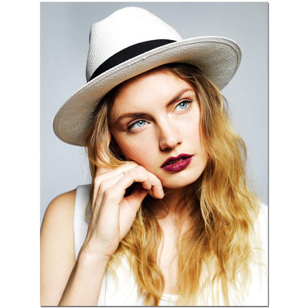 Fedora Blonde
