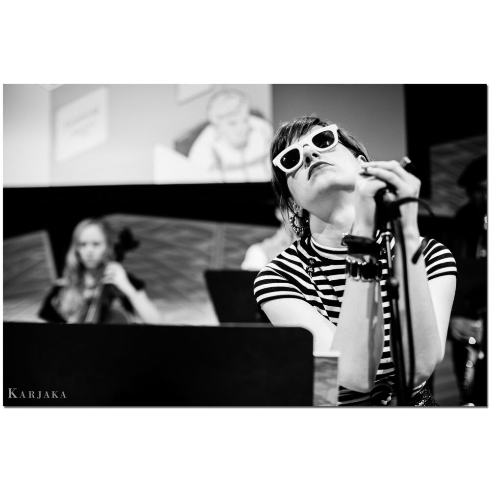 Into the Mic
