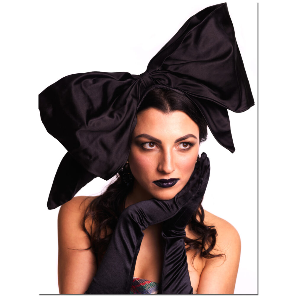 Bowed Bonnet